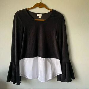 Anthropologie | Meadow Rue Velvet  Bell Sleeve Top
